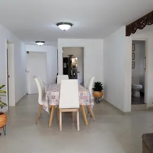 Casa Amplia Y Acogedora En El Corazón De Laureles Сasa de vacaciones