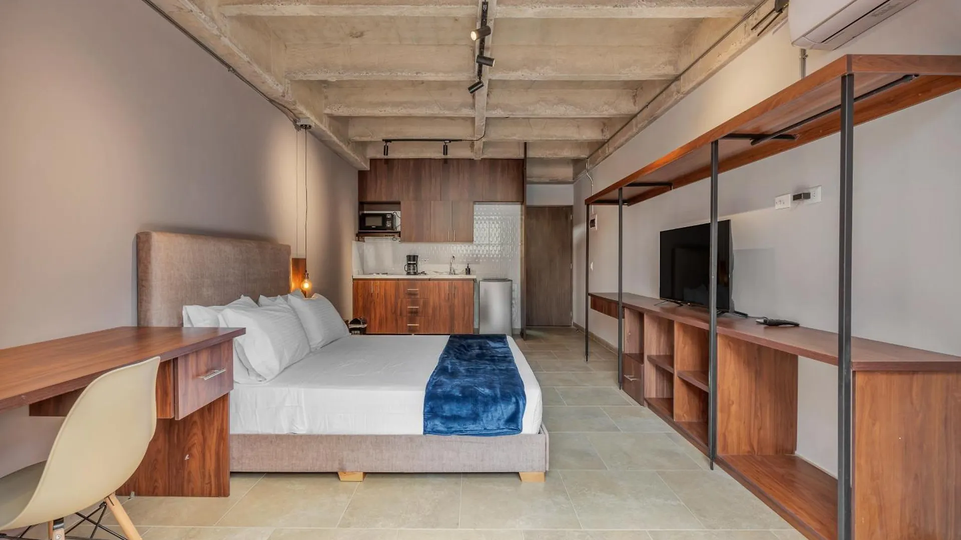 The H Hub By Housy Host Apartment Medellin Colombia